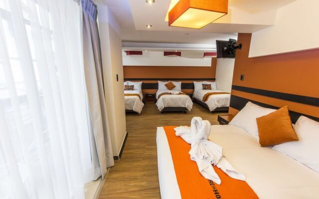 Capac Hotel