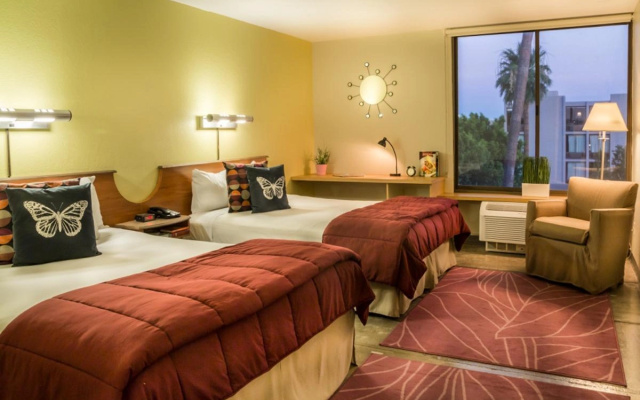Days Inn Phoenix And Conference Center