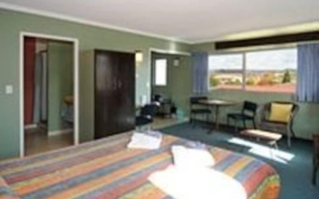 Thermal Oak Motel
