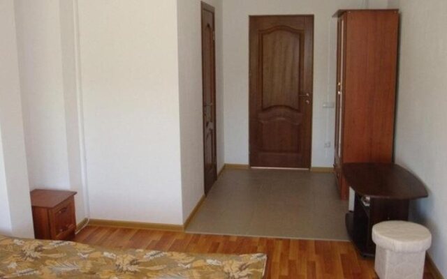 Art Avenue ApartHotel