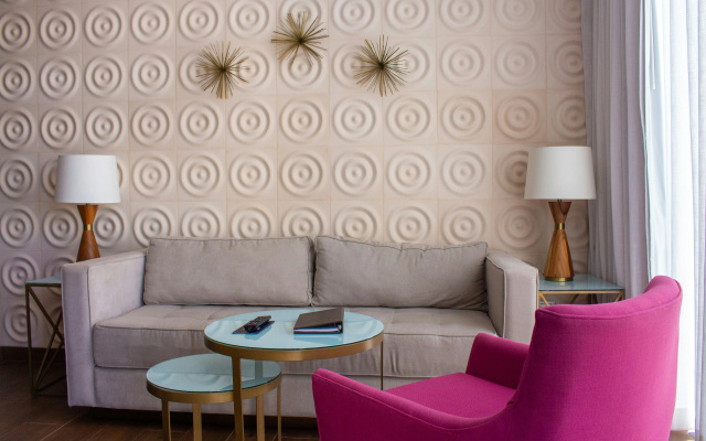 The Fives Downtown Hotel & Residences, Curio Collection by Hilton