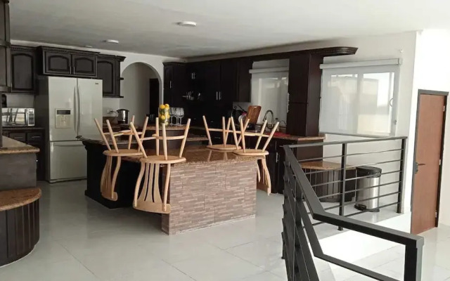 Baja relax home 8 minutes beach walking