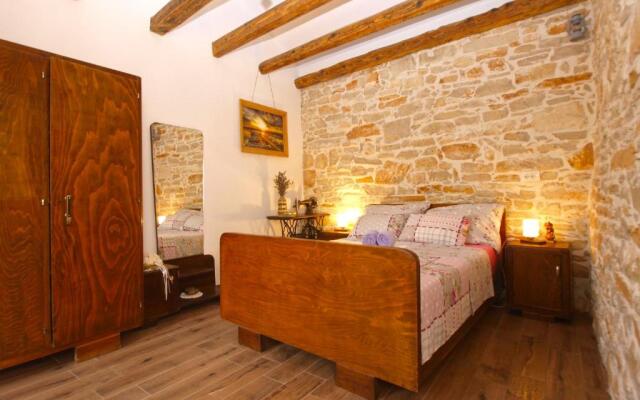 House 1599