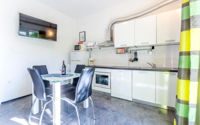 Nice Home in Kastel Stari With Wifi and 1 Bedrooms