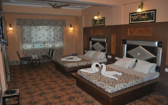 OYO 70586 Hotel Sobo Central