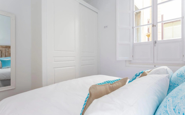 Puerta del Sol Center