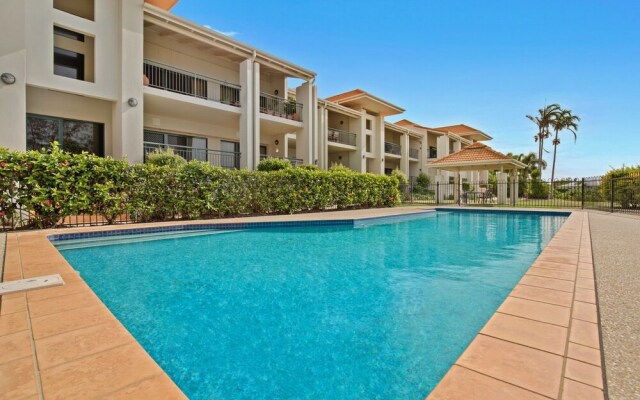 Luxury Beach Unit Dolphin Heads