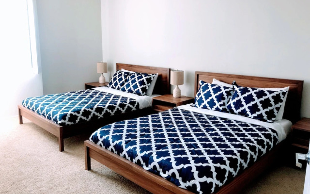 Luxury Suites - Heart of Beverly Hills