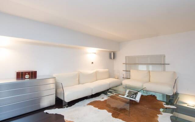 Rsh Pantheon Luxury Hi Tech Apartment