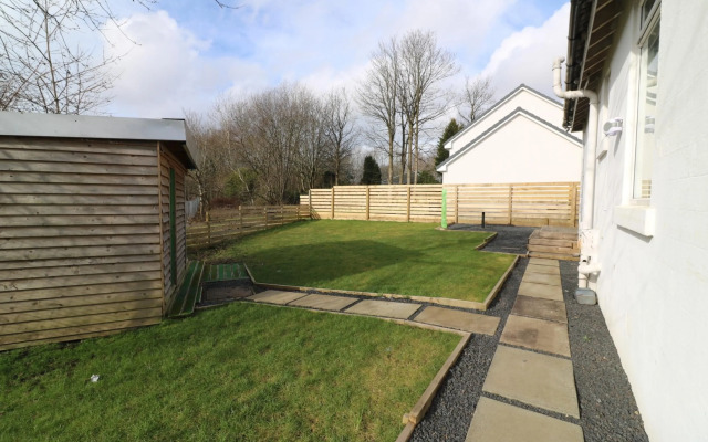 Railway Cottage - Maryhill