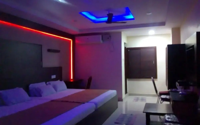 Divya Lodge & Hotel Rooms