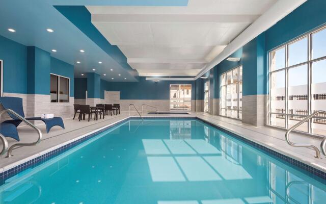 Hampton Inn & Suites by Hilton Kelowna Airport