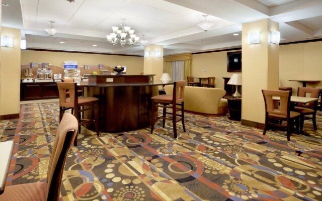 Holiday Inn Express & Suites Georgetown by IHG
