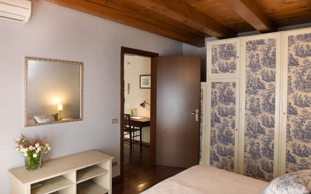 Sanzenetto Apartments