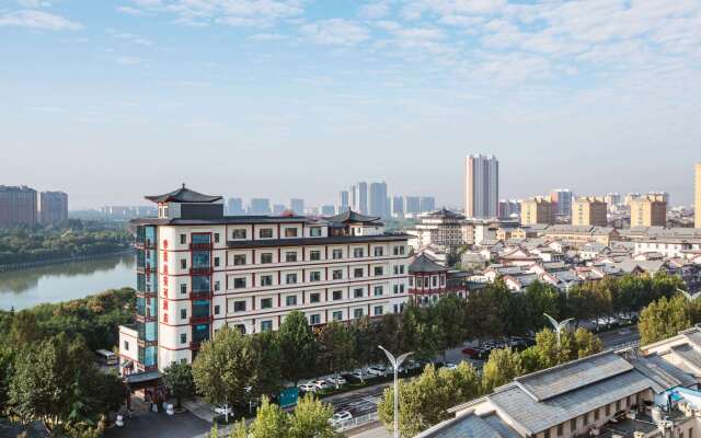 Ramada Encore by Wyndham Linqu Downtown