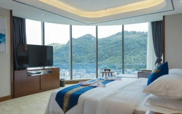 Xingyi Dibiao International Hotel