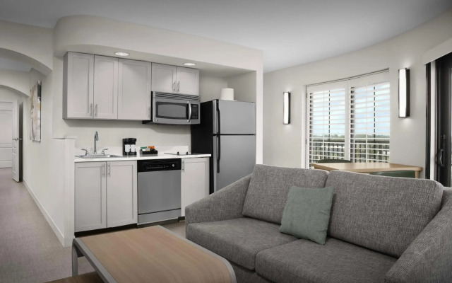 Homewood Suites by Hilton Jacksonville Downtown-Southbank