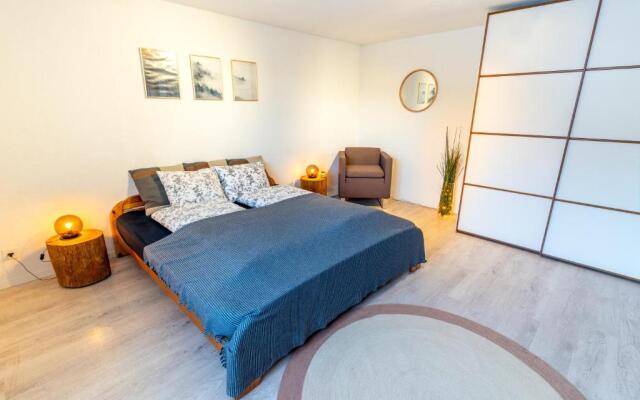 Charmantes Apartment mit grossem Garten .Kids4free.