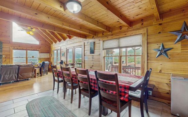 Theater + Arcade! 'tri-star Lodge' in Gatlinburg