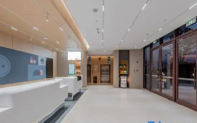Homeinn · neo (Jiaxing Olympic Sports Center Swan Lake)
