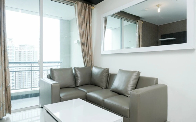 Modern 1BR Apartment at Central Park Residence By Travelio