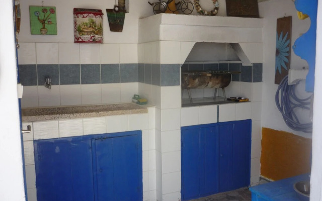 Traditional Villa 7 Mins Drive From Haraki Beach