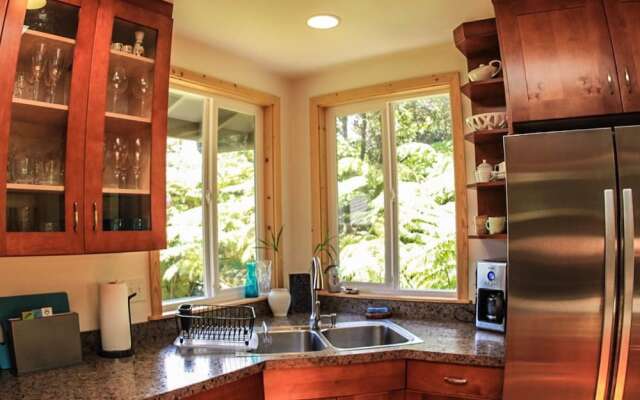 Hale OnaOna by Hawaii Volcano Vacations