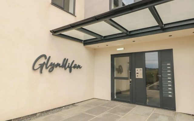 Glynllifon 1