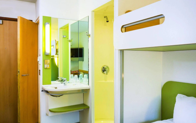 ibis budget Santeny