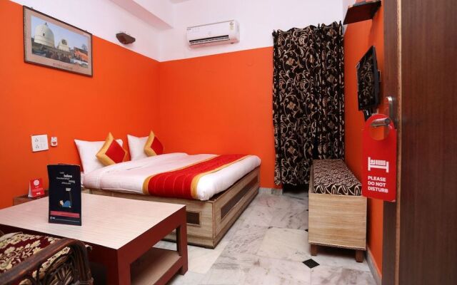 OYO 9044 Hotel Yatrik