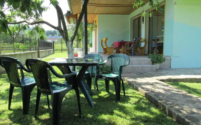 Pri Orehite Guesthouse