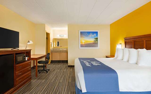 Days Inn by Wyndham Oak Ridge Knoxville