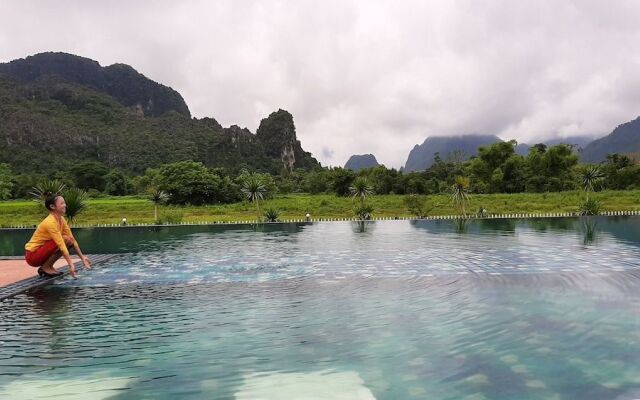 Lisha Grand Hotel