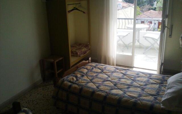 Captain's Rooms