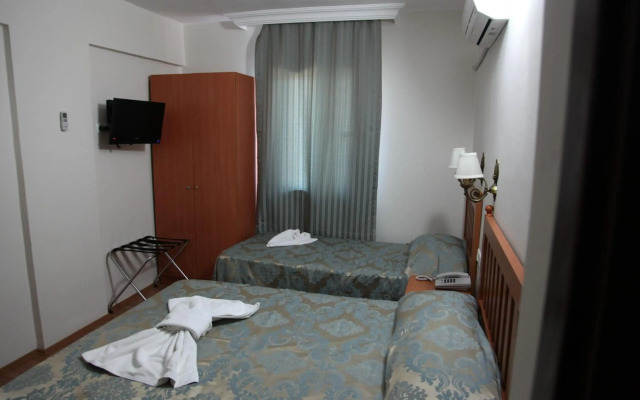 Hotel Ave Maria