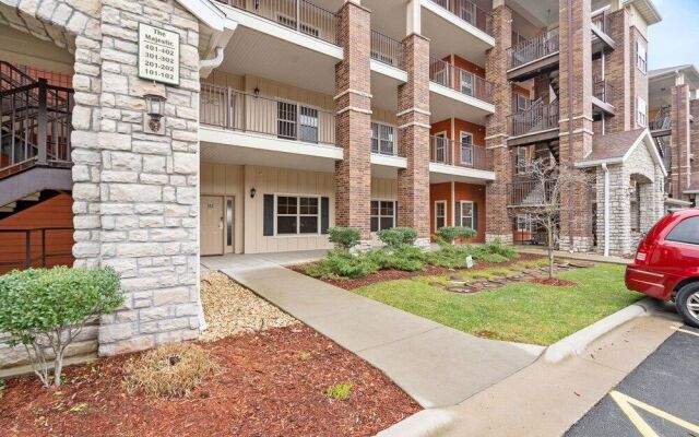 Table Rock Overlook - Spend Your Days on the Lake!