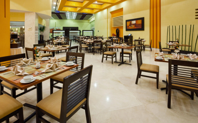 Holiday Inn Puebla Finsa by IHG
