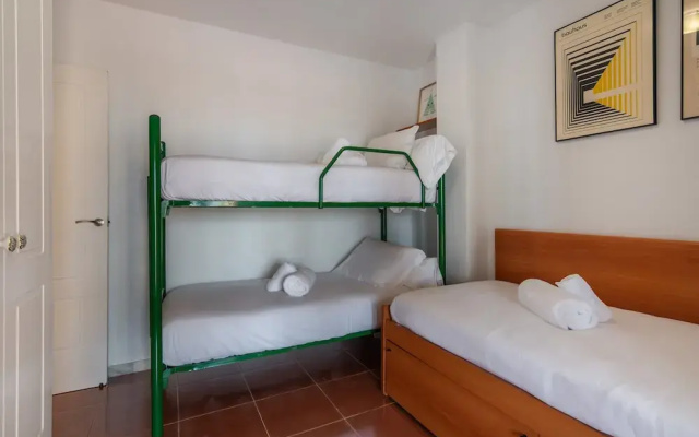 Sea-view Apartment for 7