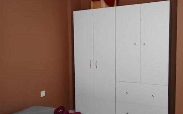 Central Artistic 2-Bedroom Apartment