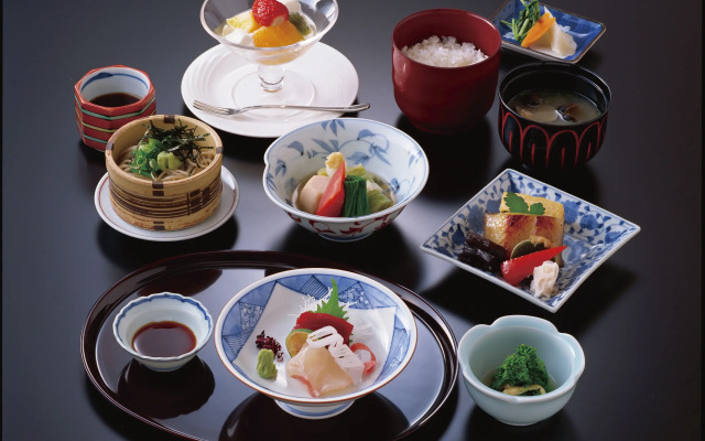 Hotel New Otani Tokyo, The Main