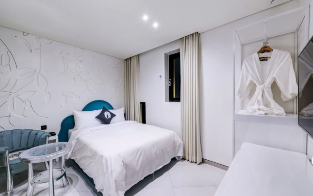 Hotel The Designers Kondae