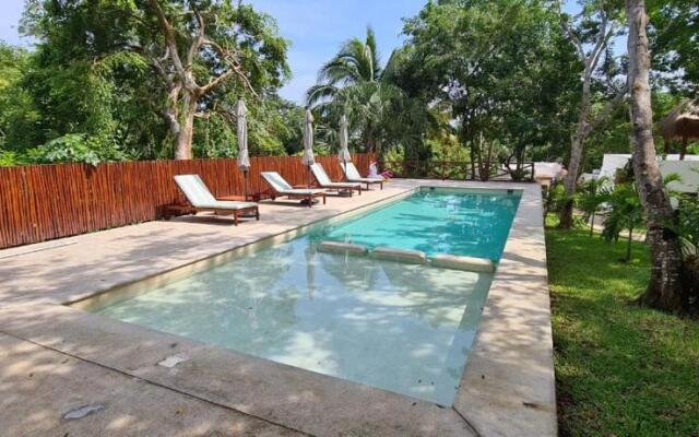 Mi Kasa Tu Kasa Bacalar