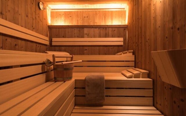 Swiss Chalet-Style Hotel Walliser Spycher