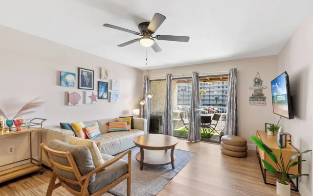 Seaside Beach & Racquet Club 2207