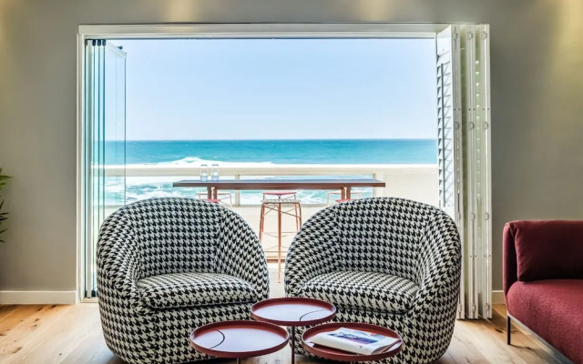 Picturesque Seaside Haven Aretzi