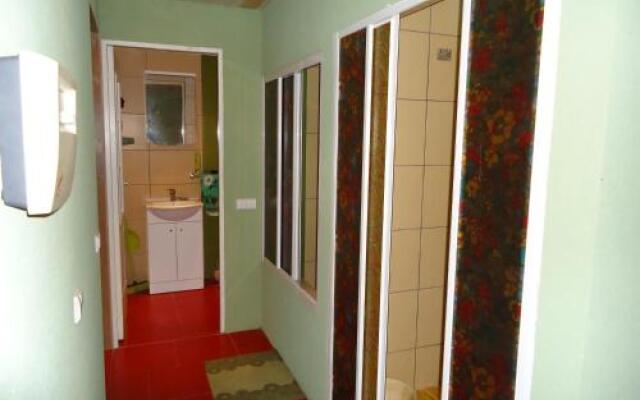 Family House Roja