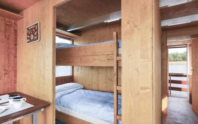 Nice Ship/boat in Radewege With 2 Bedrooms