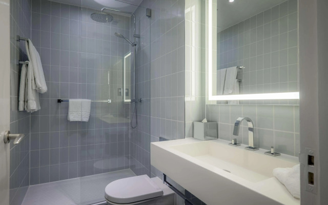DoubleTree by Hilton Brighton Metropole