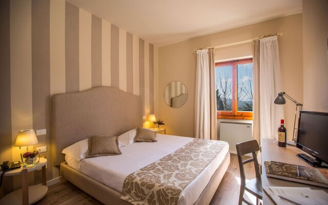 Hotel Terre Di Casole