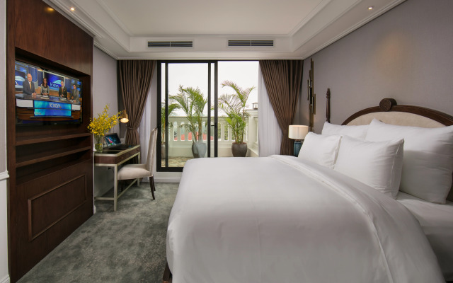 The Oriental Jade Hotel